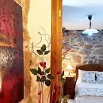 Charming House In With Terrace And Parking Included 別荘 *