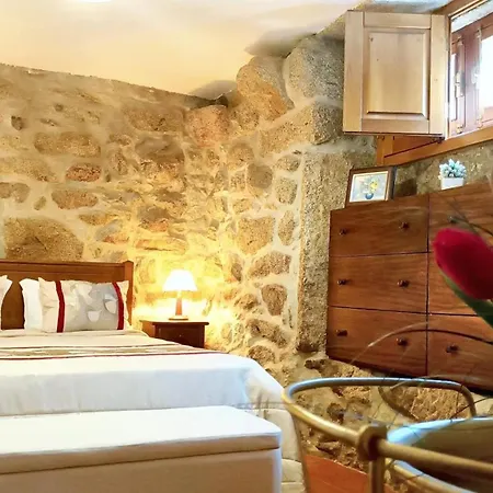 Charming House In With Terrace And Parking Included *