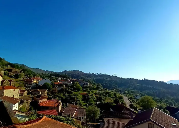 Charming House In With Terrace And Parking Included