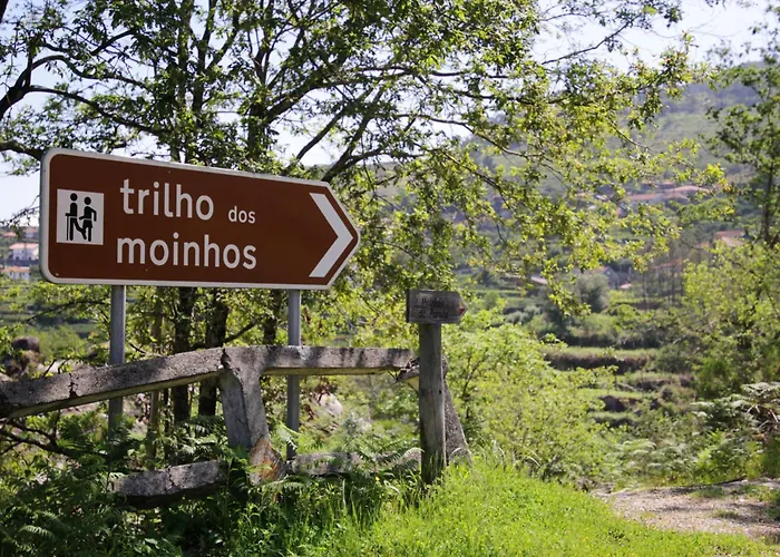 Charming House In With Terrace And Parking Included *